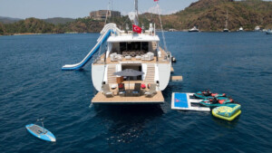 كل شيء عن U2: Motor Sailer - استئجار يخت فاخر في تركيا واليونان