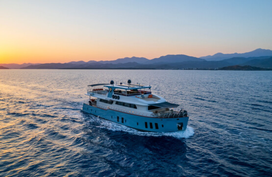 Simay F Trawler Yacht Charter