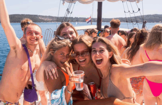 rental trawler yacht