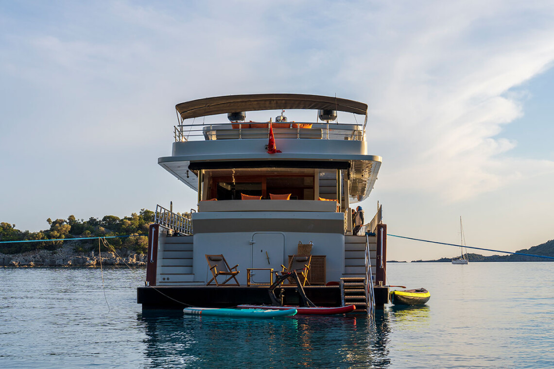 Simay S Trawler Yacht Charter